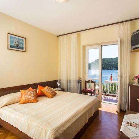 Villa Malfi Затон Экстерьер фото