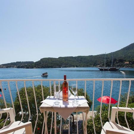 Villa Malfi Затон Экстерьер фото