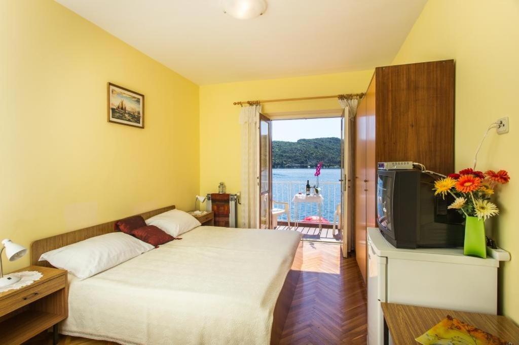 Villa Malfi Затон Экстерьер фото
