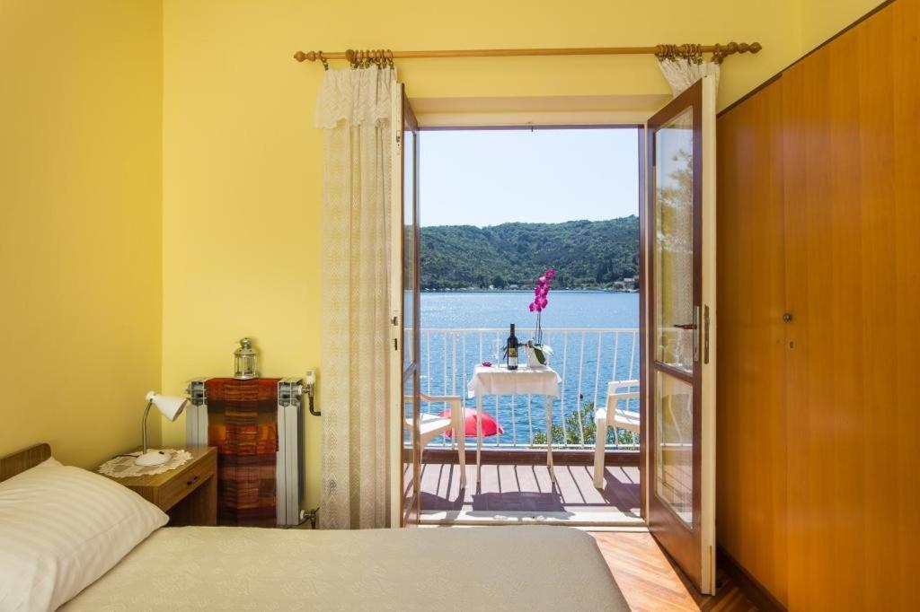 Villa Malfi Затон Номер фото